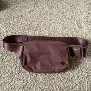 lululemon athletica Chocolate Belt Bag